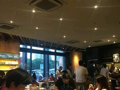 -星巴克臻选(莘庄仲盛店)