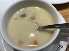 奶油蘑菇浓汤-斗牛士牛排(南京东路店)
