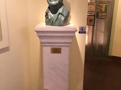 -张乐平故居