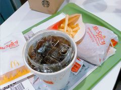-麦当劳(上海虹桥站30B检票口楼上)