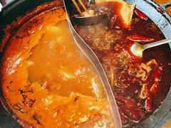 -萍姐火锅·公路夜市(武汉首店)