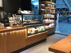 面包甜点陈列柜-星巴克(成都机场T2店)