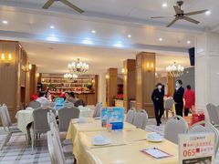 -鹏城人家海鲜酒家·23年老字号(较场尾店)