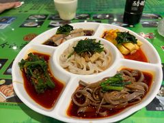 小吃五拼-令氏家外家周秦食府(高新店)