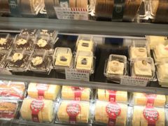 -红宝石·鲜奶小方·海派西点房(浦三店)