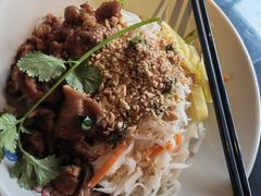 -大头虾越式风味餐厅(光明广场店)