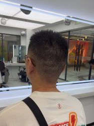 -尤司男士国潮理发馆