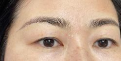 -一个差评成就的纹眉店