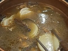 -阿山卓·野生菌火锅·纳西火塘烤肉