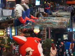 -三亚火车头万人海鲜广场