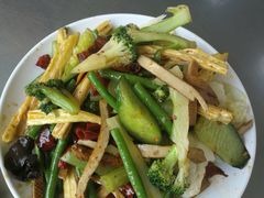 -佰运猪蹄(高陵店)