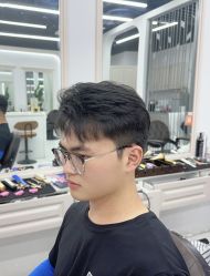 -尤司男士国潮理发馆