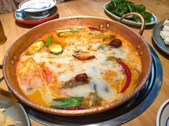 -洱火云南酸菜牛肉火锅(石景山当代商城店)