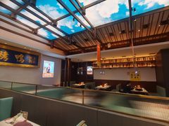 -阿瓦山寨·湘菜现炒·剁椒鱼头王(咸阳总店)