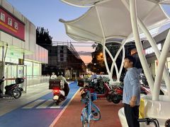 -龙顺园麻辣香锅(机场店)