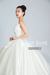 -Lady  Jane高端婚纱礼服馆