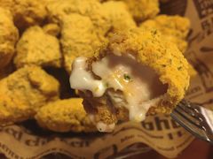 -BHC炸鸡(明洞总店)