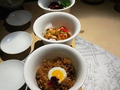 -穹六人间 people 6(岳阳路店)