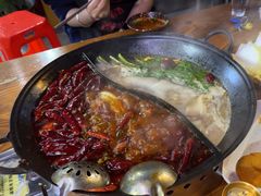 -乖嬢嬢重庆老火锅(南联店)