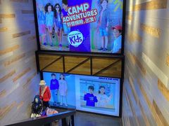 -SKECHERS 斯凯奇(上海国际时尚中心店)