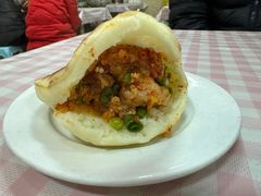 肥肠夹饼-代四孃牛华豆腐脑美味小食(总店)