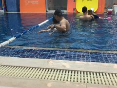 -戊辰亲子游泳俱乐部
