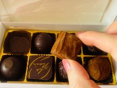 -Laderach 莱德拉(上海环贸iapm店)