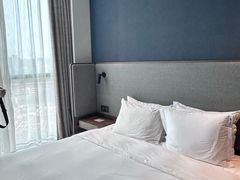 -珠海拱北口岸智选假日酒店