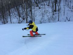 -亚布力新体委滑雪场