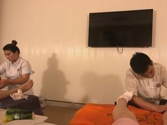 -良子足疗按摩