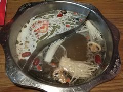 菌菇+三鲜-傣妹火锅(南京东路一店)