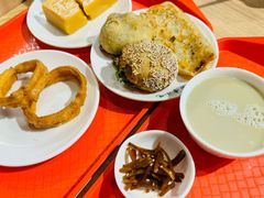 -护国寺小吃店(红莲南路店)