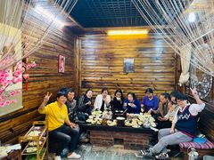 等位区-象山村腊排骨(丽江总店)