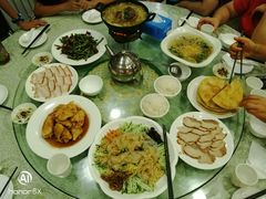 -李连贵熏肉大饼(沈阳站店)