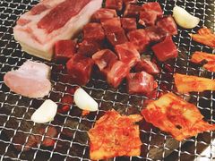 -肉甲韩国木炭烤肉(新壹街1店)
