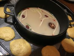 黑胡椒猪肚鸭架锅-三人行骨头王火锅(长寿店)