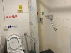 -上海大学附属上海和平眼科医院