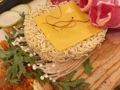 -WOW LUCKY创意韩料(龙阳广场店)