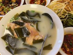 -中和裴氏蹄花(府河路店)