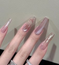 -悦指间美甲美睫