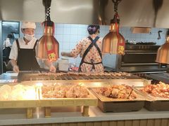 -四囍码头海鲜烧烤自助火锅(外滩南京东路悦荟广场店)