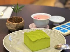 -théATRE CAKE 茶聚场(环球金融中心店)