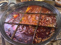 -正南齊北重庆老火锅(光华村直营店)