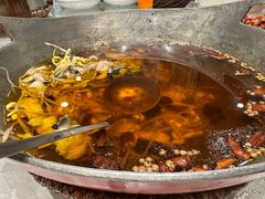 -鑫巴蜀小镇 · 水煮鱼专研店(玉桥店)