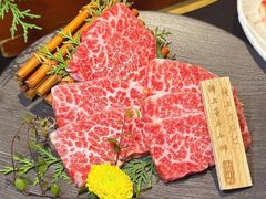 -山川小町·极番烧肉(新地假日广场店)