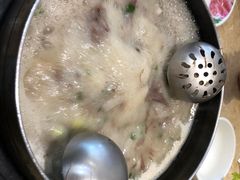 狗肉火锅-英子补身汤(海兰路店)