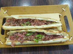 -小胡驴肉火烧 砂锅米线(义和庄店)