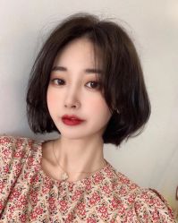 -BULB STUDIO 巴柏明星发型工作室