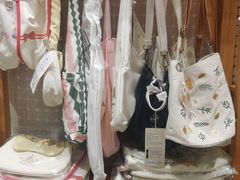 -猫的天空之城概念书店(杭州南宋御街店)