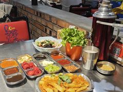 -马路牙子烧烤音乐酒馆(望京店)